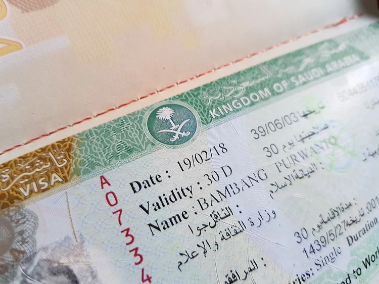 Persyaratan Membuat Visa Umroh