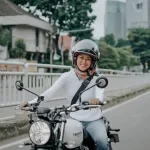 perbedaan plat motor cash dan kredit