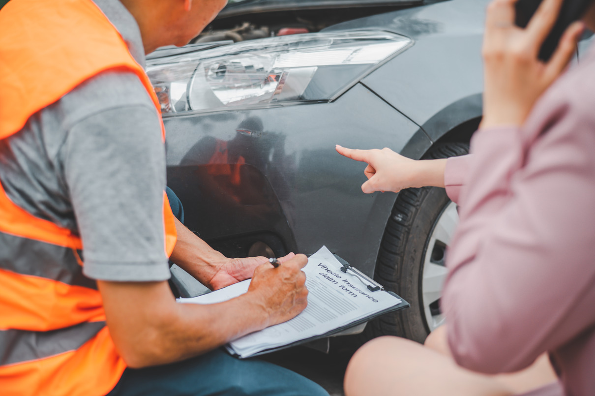 biaya klaim asuransi mobil lecet