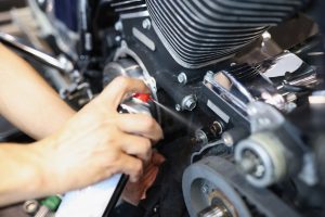 8 Cara Menghilangkan Karat pada Velg Motor, Penyebab, dan Tips Mencegahnya