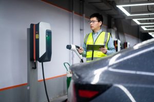 Cara Kerja Mobil Listrik: Komponen, Keunggulan, dan Perbandingannya dengan Mobil Bensin