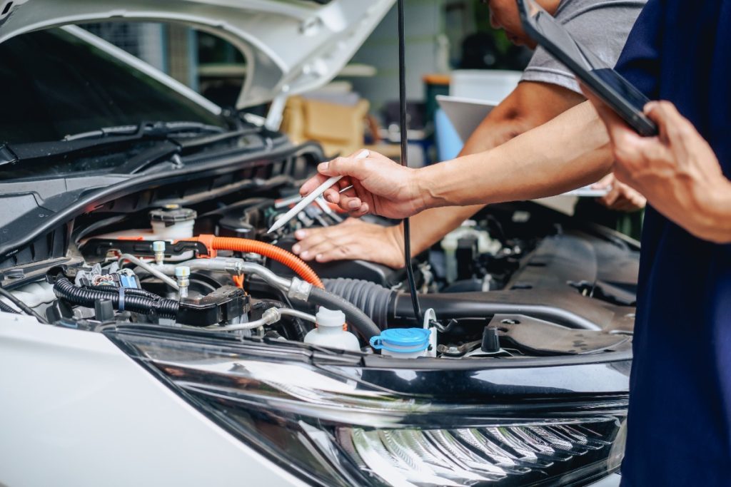 penyebab bunyi tek tek pada mesin mobil