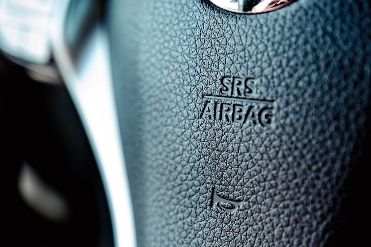 cara kerja airbag pada mobil