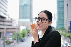 Cara Menggunakan eSIM di HP Android & iPhone untuk Pemula