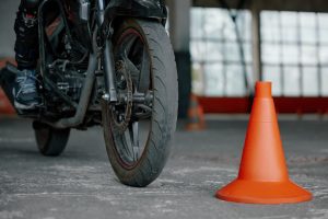 Berkendara Terasa Berat? Sebaiknya Press Segitiga Motor Sekarang